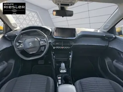 Photo 7 Peugeot 208  Electrique 50 kWh 136ch