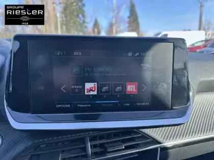 Photo 21 Peugeot 208  Electrique 50 kWh 136ch