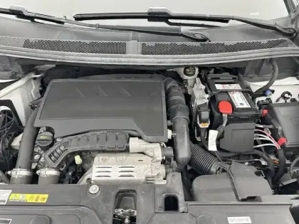 Photo 26 Peugeot 3008 Gén. II Ph1 Allure 5