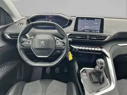 Photo 7 Peugeot 3008 Gén. II Ph1 Allure 5