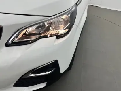 Photo 15 Peugeot 3008 Gén. II Ph1 Allure 5