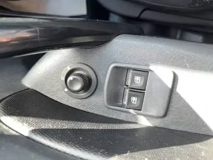 Photo 24 Renault Kangoo  EXPRESS BLUE DCI 80