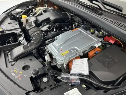 Photo 63 Renault Captur  E-Tech hybride 145