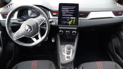 Photo 8 Renault Captur  E-Tech hybride 145