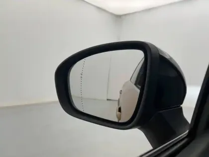 Photo 67 Renault Captur  E-Tech hybride 145