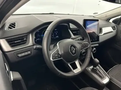 Photo 99 Renault Captur  E-Tech full hybrid 145