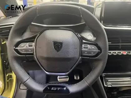 Photo 14 Peugeot 208  Hybrid 145 e-DCS6