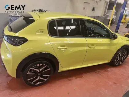 Photo 19 Peugeot 208  Hybrid 145 e-DCS6