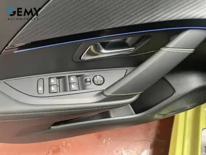 Photo 43 Peugeot 208  Hybrid 145 e-DCS6