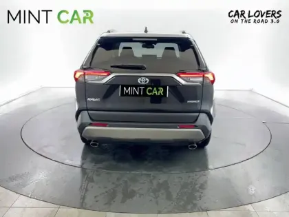 Photo 7 Toyota Rav4  Hybride Pro 218 ch 2WD