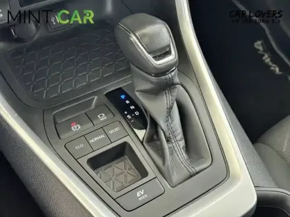 Photo 14 Toyota Rav4  Hybride Pro 218 ch 2WD