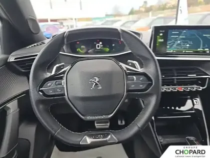Photo 36 Peugeot 2008  PureTech 130 S&S EAT8