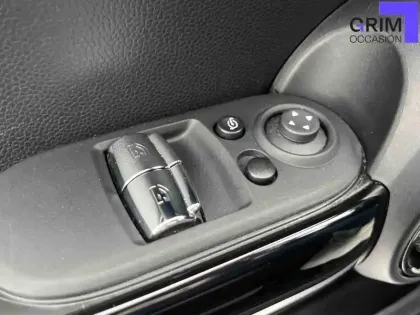 Photo 24 Mini Mini Hatch 3 Portes Cooper SE 184 ch