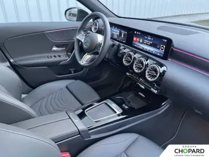 Photo 12 Mercedes Classe A  180 d 8G-DCT