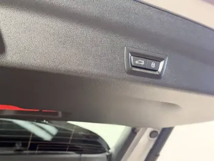 Photo 28 BMW X1  sDrive 18d 150ch DKG7