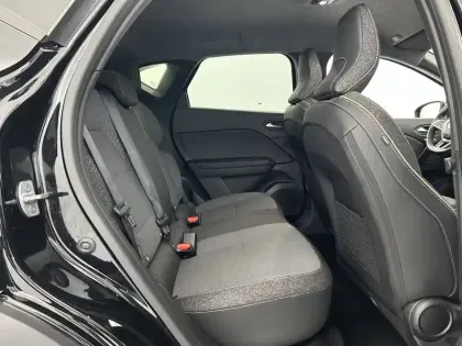 Photo 79 Renault Captur  E-Tech full hybrid 145 ch