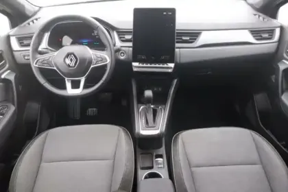 Photo 8 Renault Captur  E-Tech full hybrid 145 ch