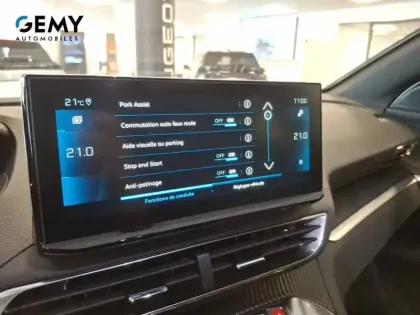 Photo 13 Peugeot 5008  Hybrid 136 e-DCS6