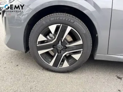 Photo 10 Peugeot 208  Hybrid 110 ch e-DCS6