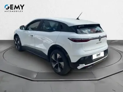 Photo 6 Renault Megane Gén. V (BCB) Ph1 Equilibre 5