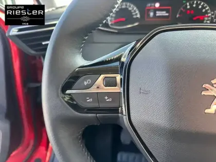 Photo 19 Peugeot 2008  PureTech 130 S&S BVM6