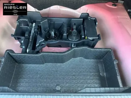 Photo 28 Peugeot 2008  PureTech 130 S&S BVM6