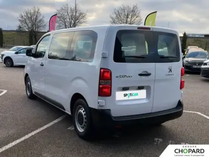 Photo 66 Peugeot Expert e- COMBI Standard Electrique 50 kWh 136ch