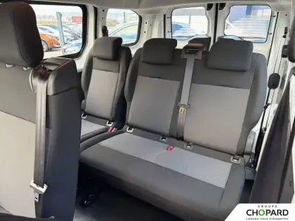 Photo 18 Peugeot Expert e- COMBI Standard Electrique 50 kWh 136ch