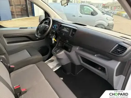 Photo 12 Peugeot Expert e- COMBI Standard Electrique 50 kWh 136ch