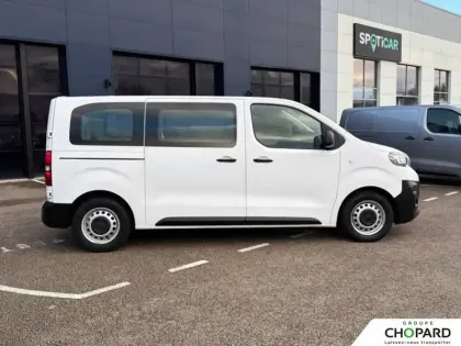 Photo 67 Peugeot Expert e- COMBI Standard Electrique 50 kWh 136ch