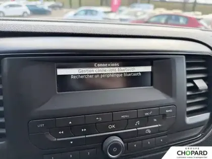 Photo 13 Peugeot Expert e- COMBI Standard Electrique 50 kWh 136ch