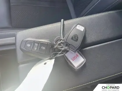 Photo 13 Peugeot 408  PureTech 130 ch S&S EAT8