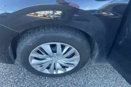 Photo 12 Peugeot 208  BlueHDi 100 S&S BVM6 2 Places