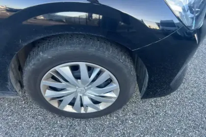 Photo 13 Peugeot 208  BlueHDi 100 S&S BVM6 2 Places