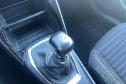 Photo 19 Peugeot 208  BlueHDi 100 S&S BVM6 2 Places