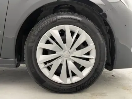 Photo 36 Peugeot 208  BlueHDi 100 S&S BVM6 2 Places