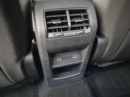 Photo 43 Peugeot 308  BlueHDi 130ch S&S EAT8