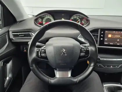 Photo 52 Peugeot 308 Gén. II Ph2 Style 5