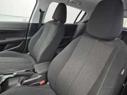 Photo 23 Peugeot 308  PureTech 110ch S&S BVM6