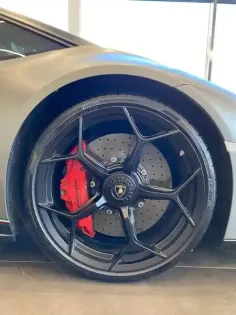 Photo 5 Lamborghini Huracan  Performante 640