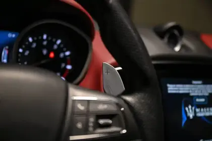 Photo 18 Maserati Ghibli  3.0 V6 Bi-Turbo 430 S Q4