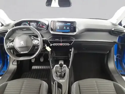 Photo 51 Peugeot 2008  PureTech 130 S&S BVM6