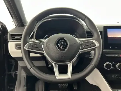 Photo 23 Renault Clio  E-Tech 140