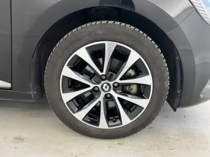 Photo 29 Renault Clio  E-Tech 140