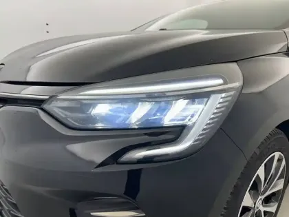 Photo 34 Renault Clio  E-Tech 140