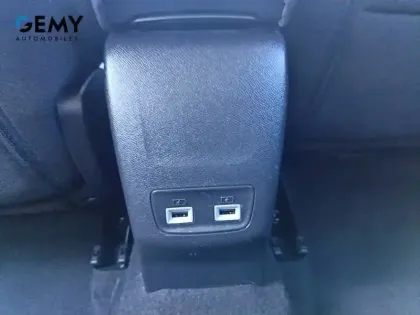 Photo 63 Peugeot 208  PureTech 100 S&S BVM6