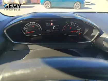 Photo 65 Peugeot 208  PureTech 100 S&S BVM6