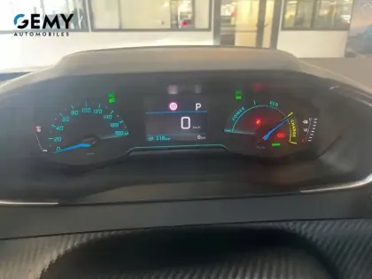 Photo 13 Peugeot 2008  Electrique 50 kWh 136 ch