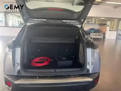 Photo 5 Peugeot 2008  Electrique 50 kWh 136 ch