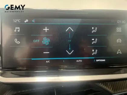 Photo 12 Peugeot 2008  Electrique 50 kWh 136 ch